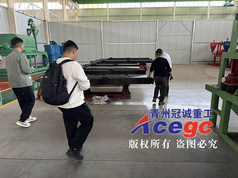 沙金開(kāi)采實(shí)地生產(chǎn)廠家